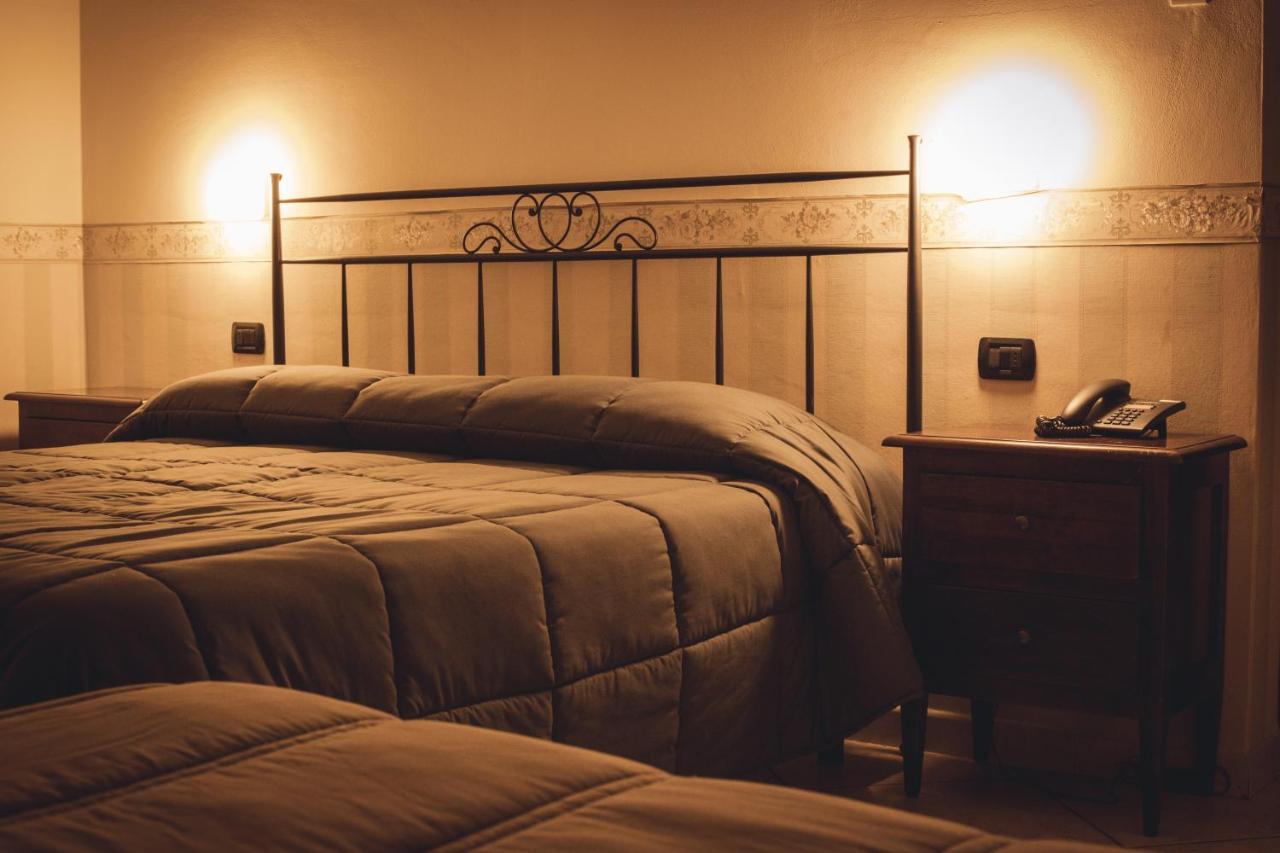 Hotel Camino Vecchio Fossato di Vico Luaran gambar